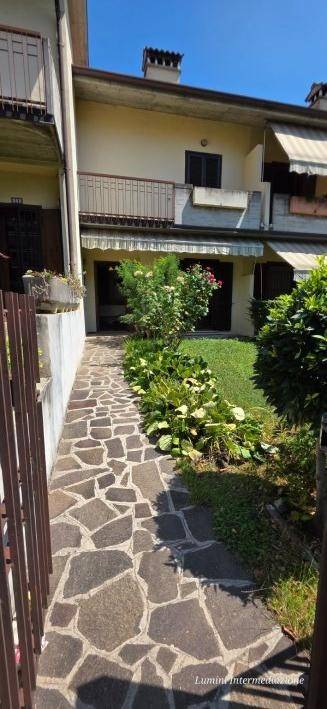 casa indipendente in vendita a Cellatica