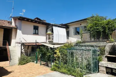 casa indipendente in vendita a Cellatica