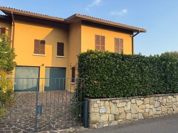 casa indipendente in vendita a Cellatica