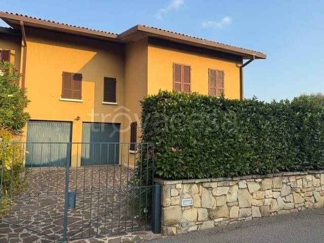 casa indipendente in vendita a Cellatica