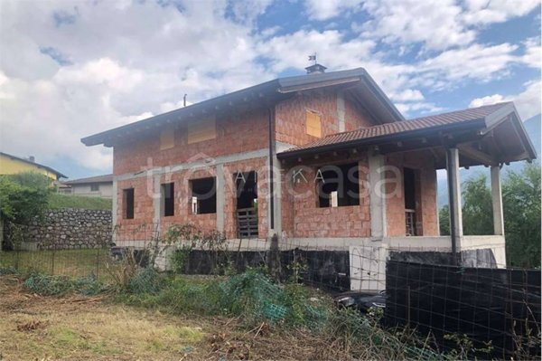 casa indipendente in vendita a Cerveno