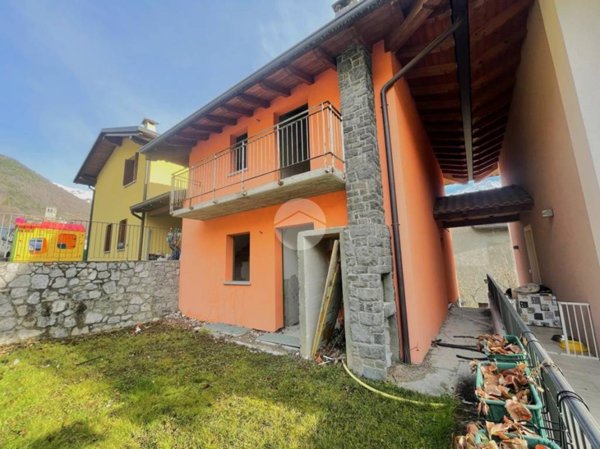 casa indipendente in vendita a Cerveno