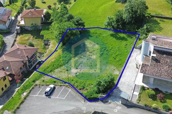 villa in vendita a Cerveno