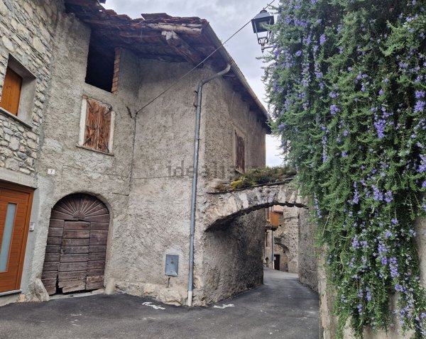 casale in vendita a Cerveno