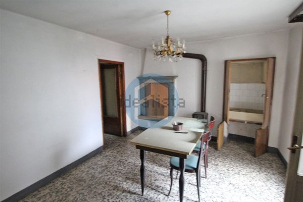 casa indipendente in vendita a Ceto
