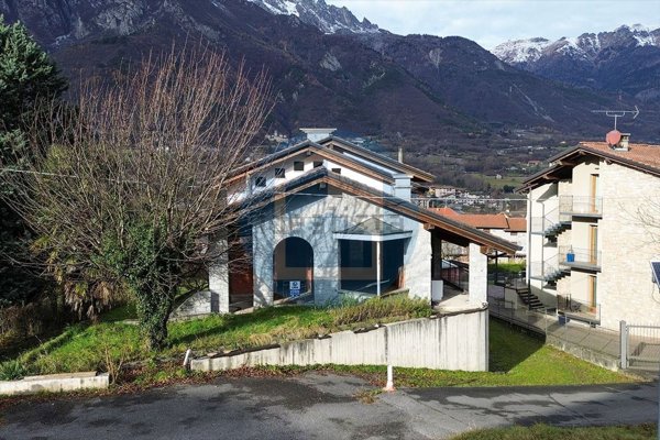 casa indipendente in vendita a Ceto