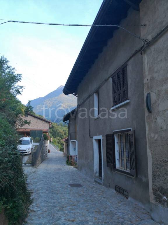 casa indipendente in vendita a Cevo in zona Andrista