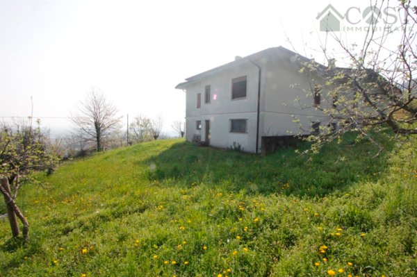 casa indipendente in vendita a Cevo in zona Isola