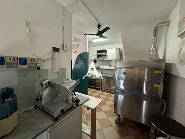 negozio in vendita a Cevo in zona Isola