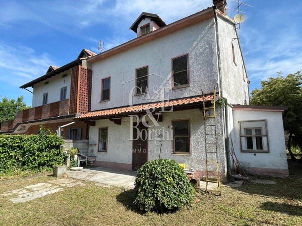 casa indipendente in vendita a Cevo in zona Isola