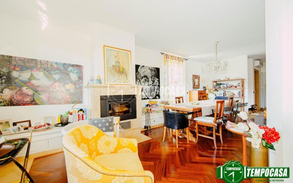 casa indipendente in vendita a Cevo in zona Isola