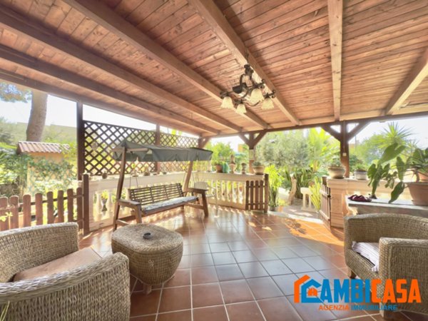 casa indipendente in vendita a Cevo in zona Isola