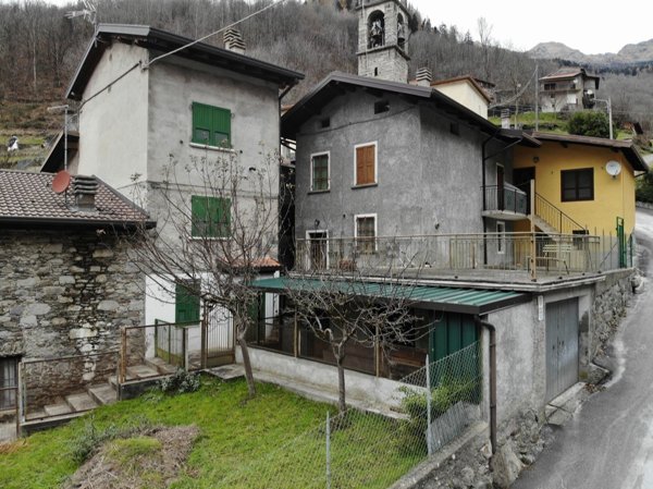 casa indipendente in vendita a Cevo