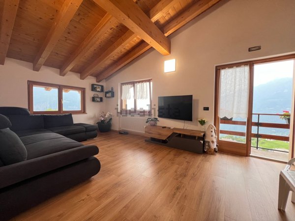 casa indipendente in vendita a Cevo