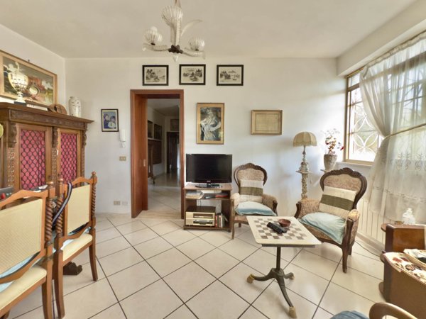 casa indipendente in vendita a Cevo in zona Isola