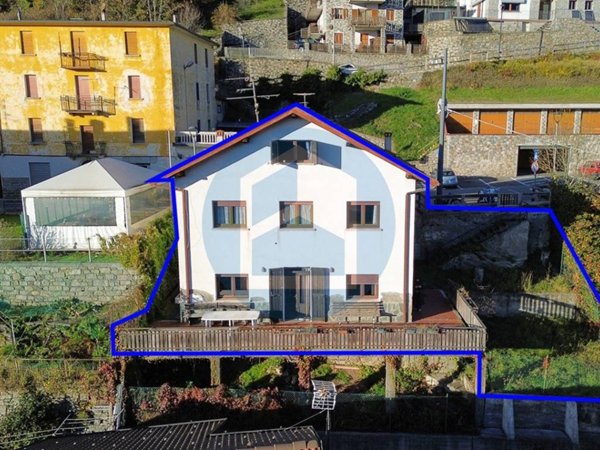 casa indipendente in vendita a Cevo