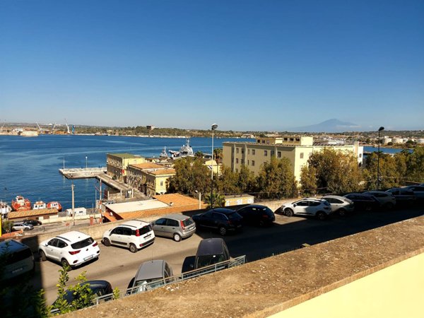 casa indipendente in vendita a Cevo in zona Isola