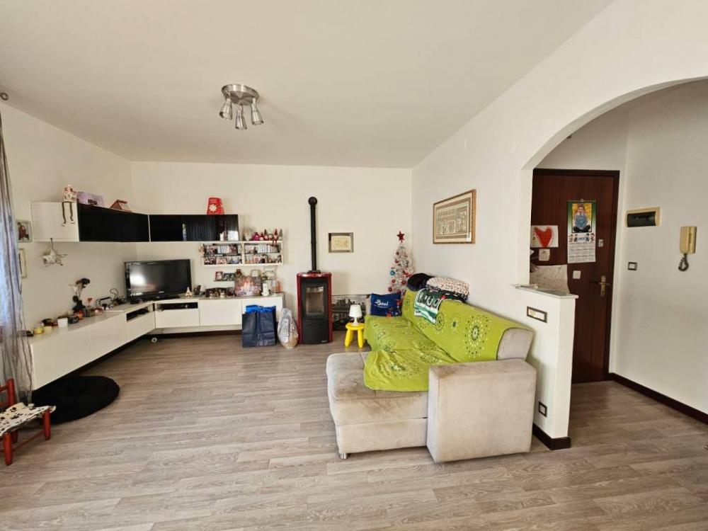 appartamento in vendita a Cevo in zona Isola