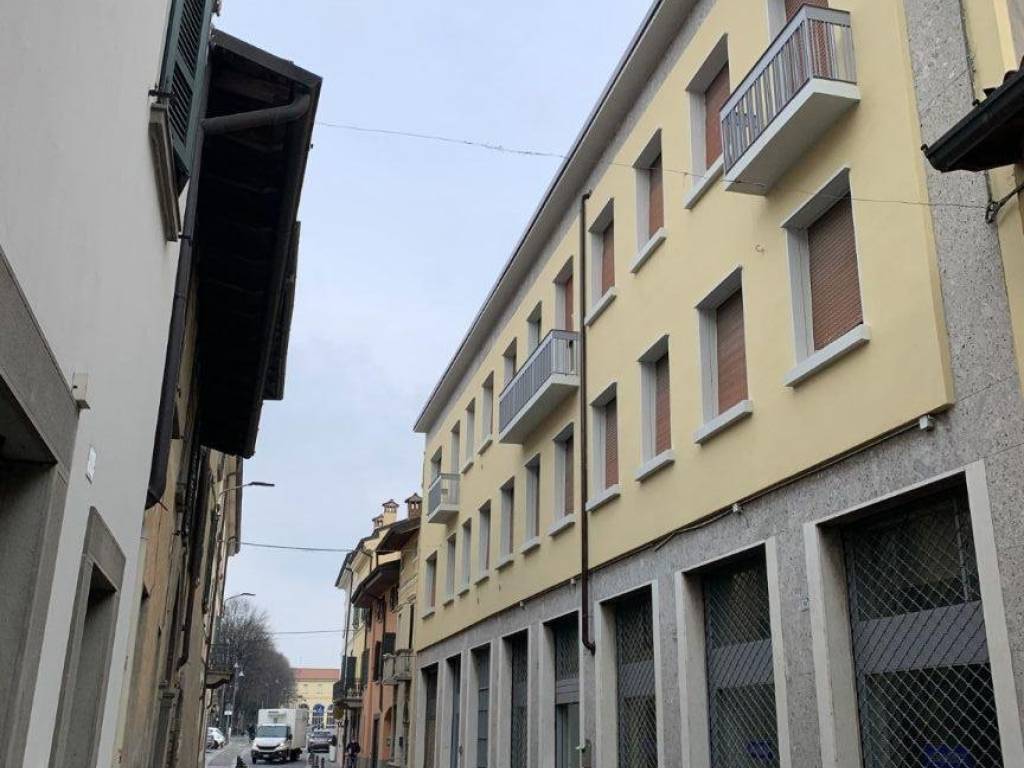 intera palazzina in vendita a Chiari