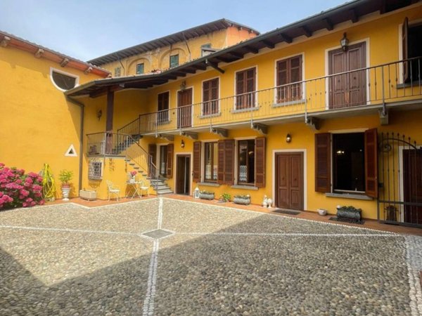 intera palazzina in vendita a Chiari