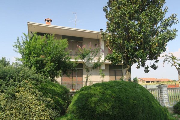 casa indipendente in vendita a Chiari in zona San Giovanni
