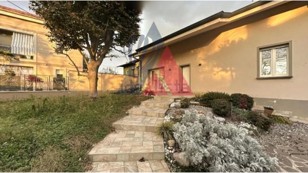 casa indipendente in vendita a Chiari