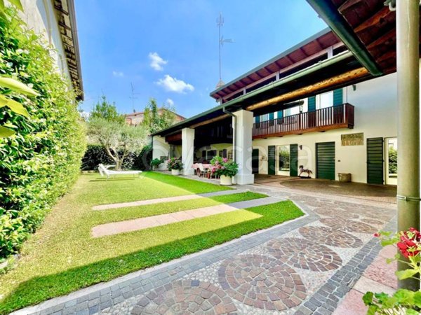 casa indipendente in vendita a Chiari