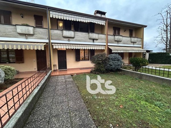 casa indipendente in vendita a Chiari
