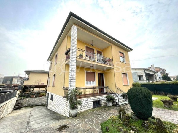 appartamento in vendita a Chiari