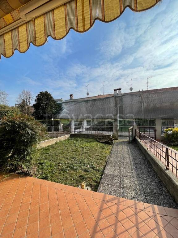 casa indipendente in vendita a Chiari