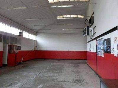locale di sgombero in vendita a Chiari