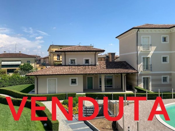 casa indipendente in vendita a Chiari
