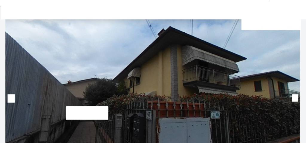 casa indipendente in vendita a Chiari in zona Santellone