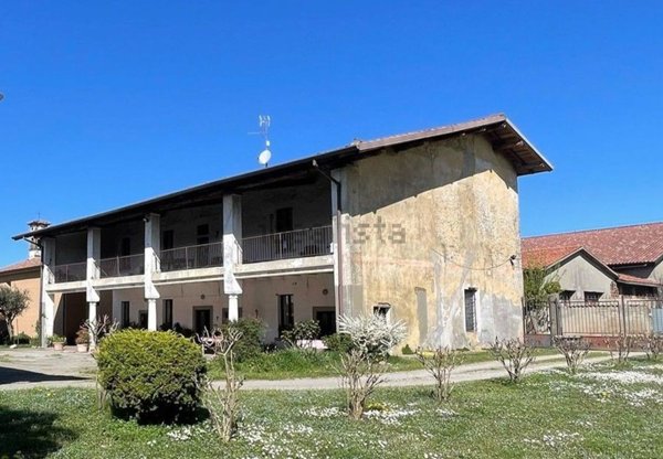 casale in vendita a Chiari