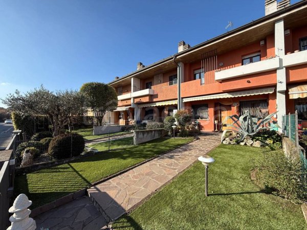 casa indipendente in vendita a Chiari