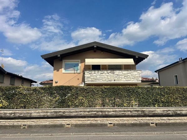 appartamento in vendita a Chiari