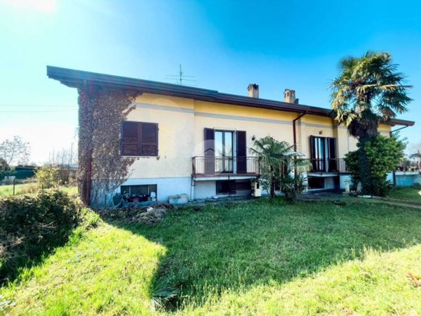 casa indipendente in vendita a Chiari