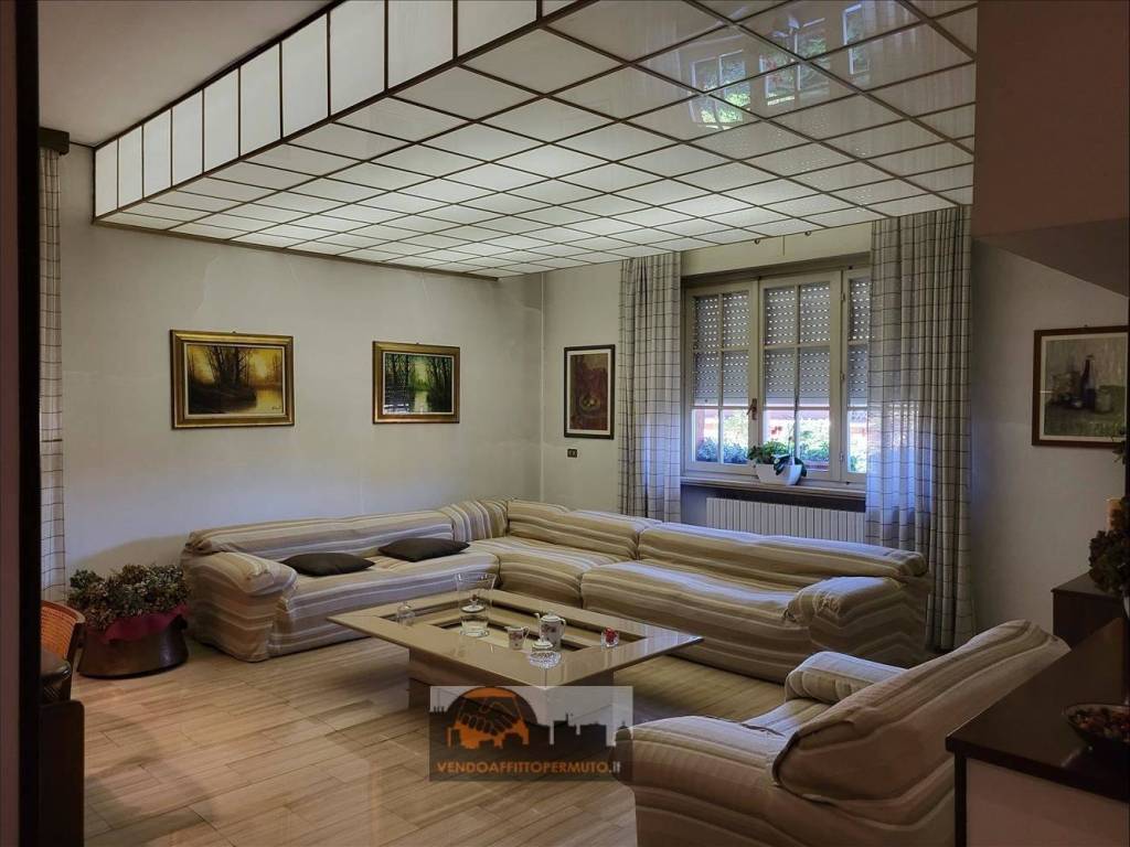casa indipendente in vendita a Chiari in zona Santellone