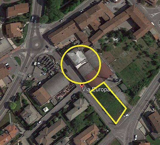 locale commerciale in vendita a Chiari
