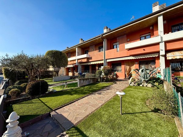 casa indipendente in vendita a Chiari