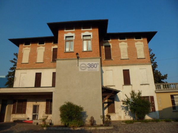 casa indipendente in vendita a Chiari