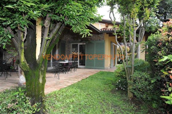 casa indipendente in vendita a Chiari