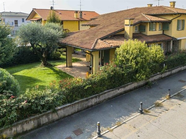 casa indipendente in vendita a Chiari