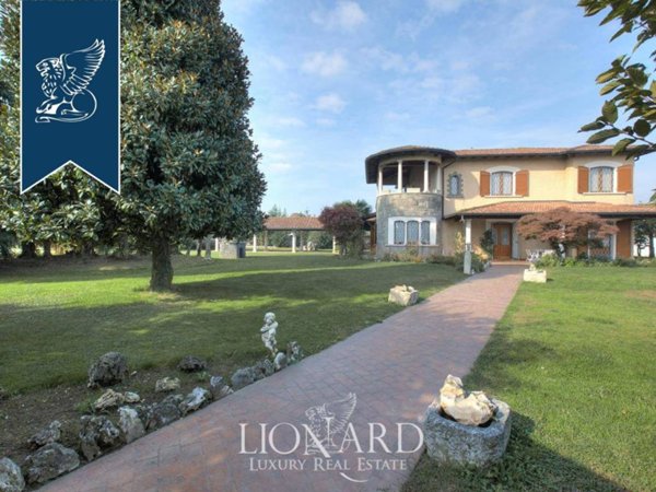 casa indipendente in vendita a Chiari