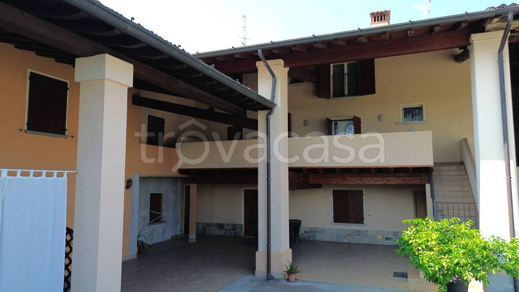 appartamento in vendita a Chiari