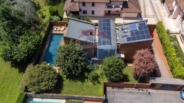 casa indipendente in vendita a Chiari