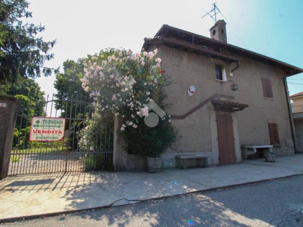 negozio in vendita a Chiari