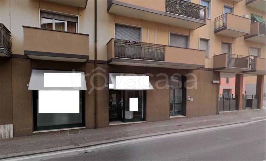 negozio in vendita a Chiari