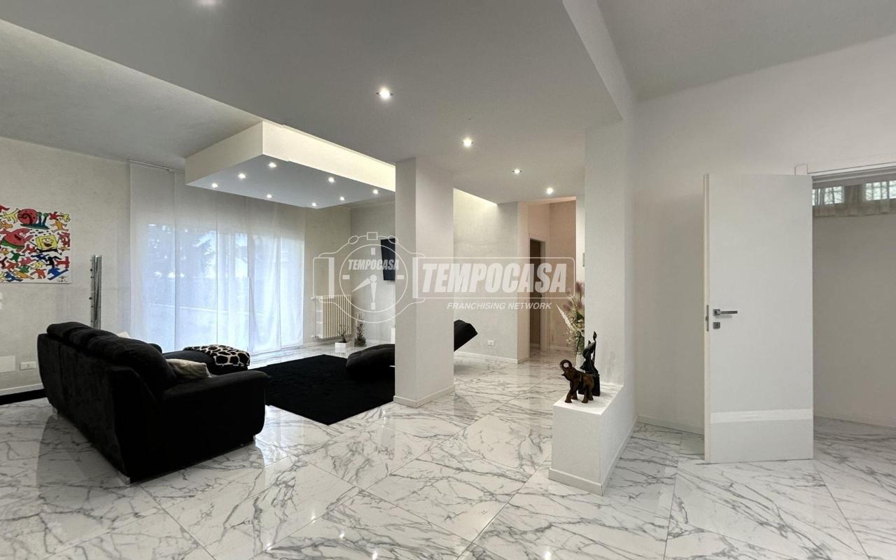 casa indipendente in vendita a Chiari