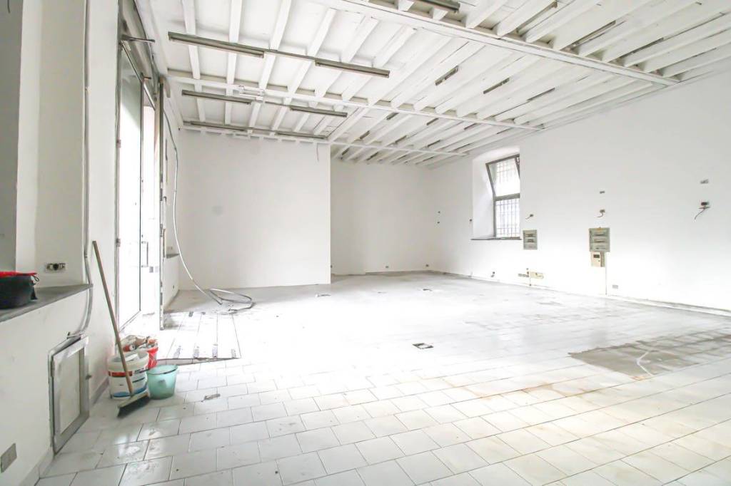 negozio in vendita a Chiari